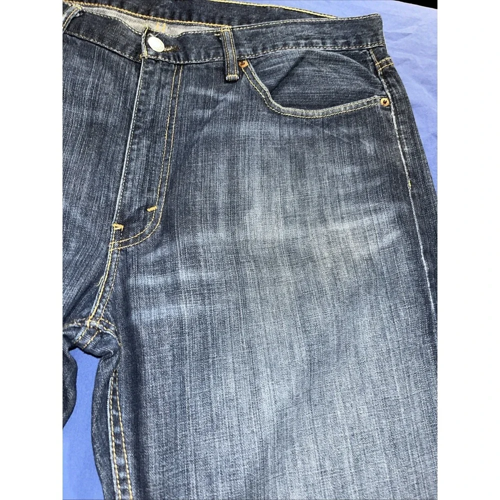Levi's Men's 514 38 x 32 Original Straight Fit Jeans Medium Wash Blue Denim